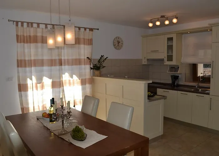 Vakantiehuis Mate Tinjan