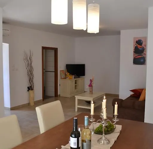 Mate Vakantiehuis Tinjan