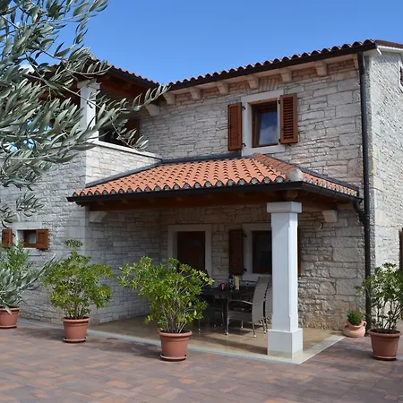 Holiday home Holiday Home Mate Tinjan